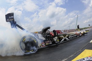 NHRA_Massey-burnout_Epping