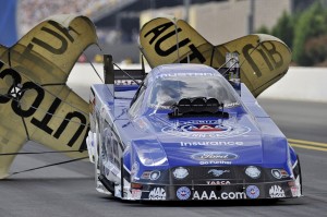 NHRA_Hight-Charlotte2-chutes