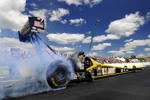 NHRA_Schumacher-burnout_Epping