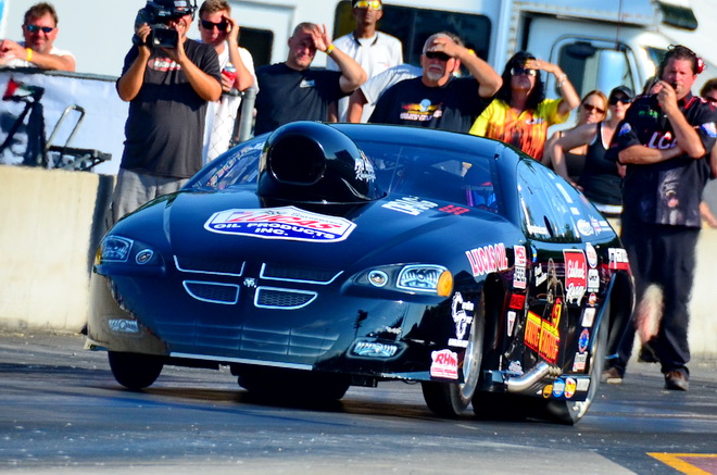 Lizzy Musi's 3.791 from the opening round of qualifying held on through three sessions to give her the first number-one start in her Pro Nitrous career. Musi beat Jim Sakuvich and Lee Adkins to advance to the semis against Tommy Franklin.