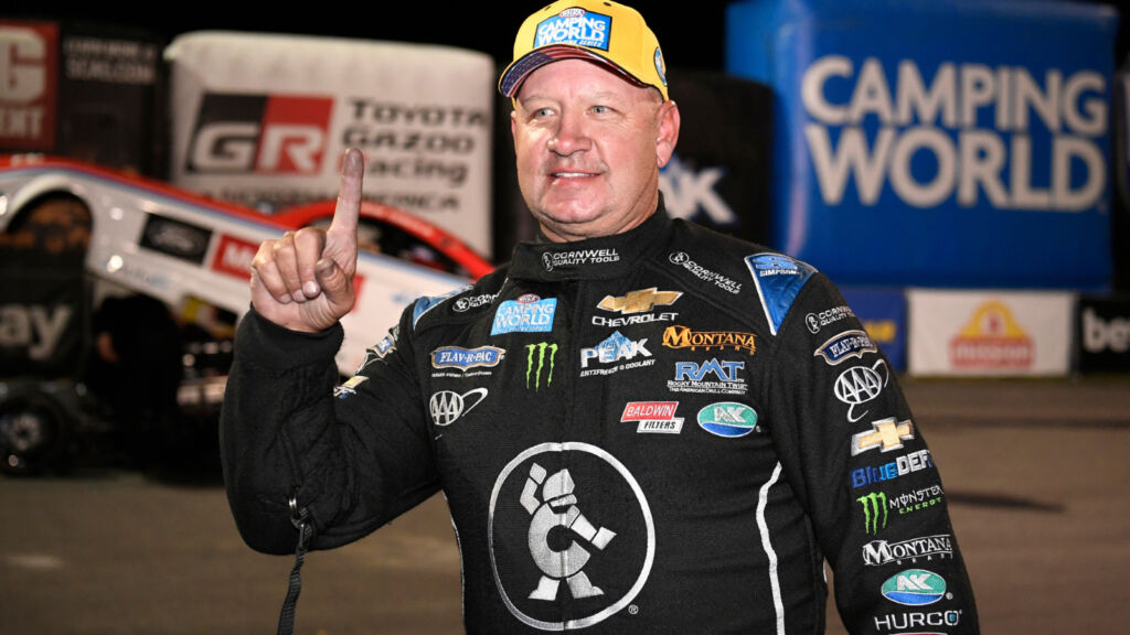 Robert Hight, Cornwell Tools Chevy Take No. 1 Spot at Carolina