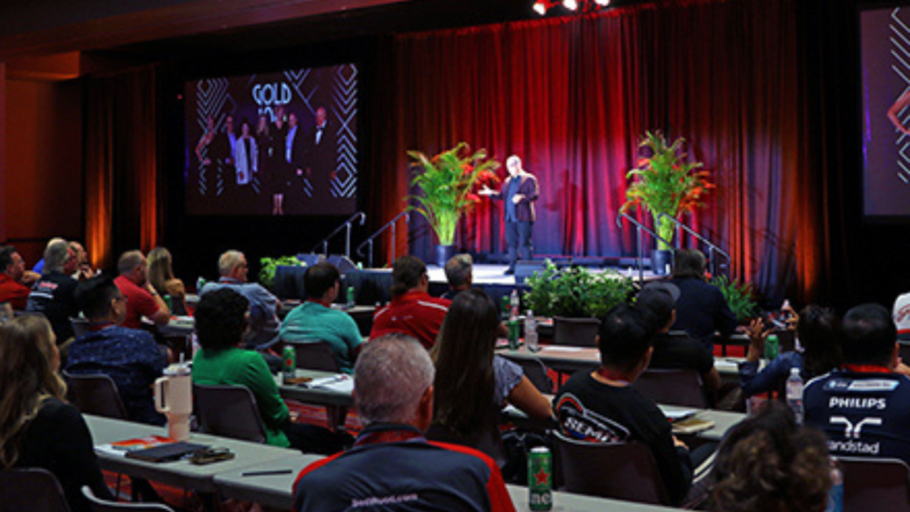 Registration Now Open for 2024 SEMA Show Exhibitor Summit Drag
