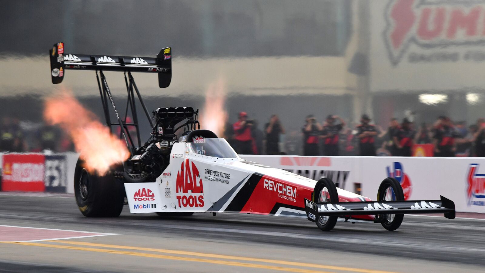 Kalitta, J. Force, Anderson and Herrera Pick Up No. 1 Qualifiers at NHRA 4-Wide Nationals in Charlotte