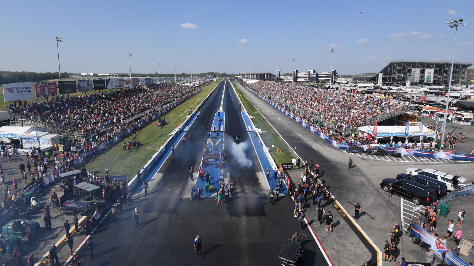 NHRA Midwest Nationals in St. Louis Top NHRA Stars Compete in Key