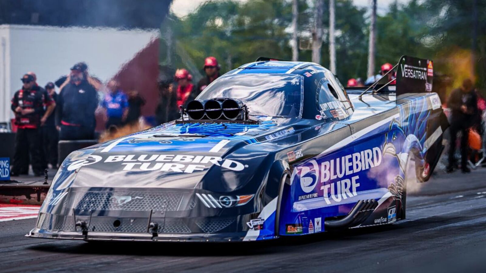 Dave Richards, Bluebird BlueBird Turf/Versatran Put on a Show at