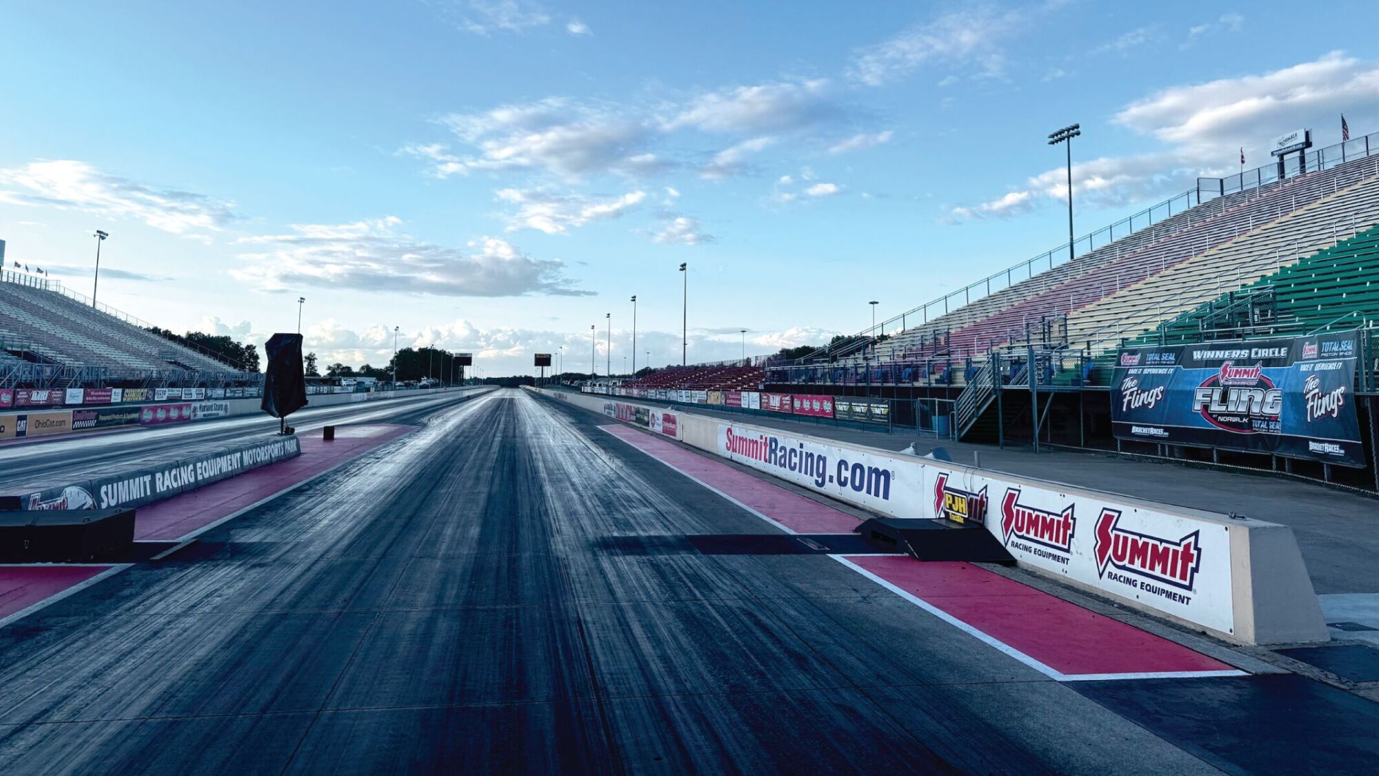 Inaugural Summit Racing Fling Presented by Total Seal Fires Up in