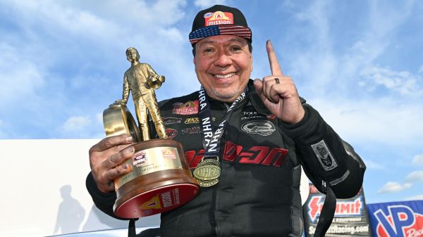 Cruz Pedregon Claims 40th Career NHRA Funny Car Victory at Reading
