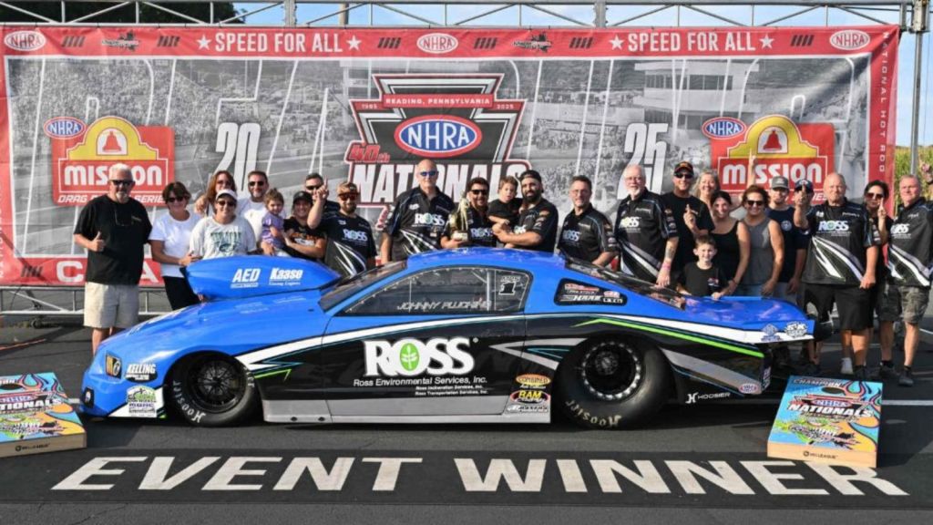 Pluchino-Reading-win_web-