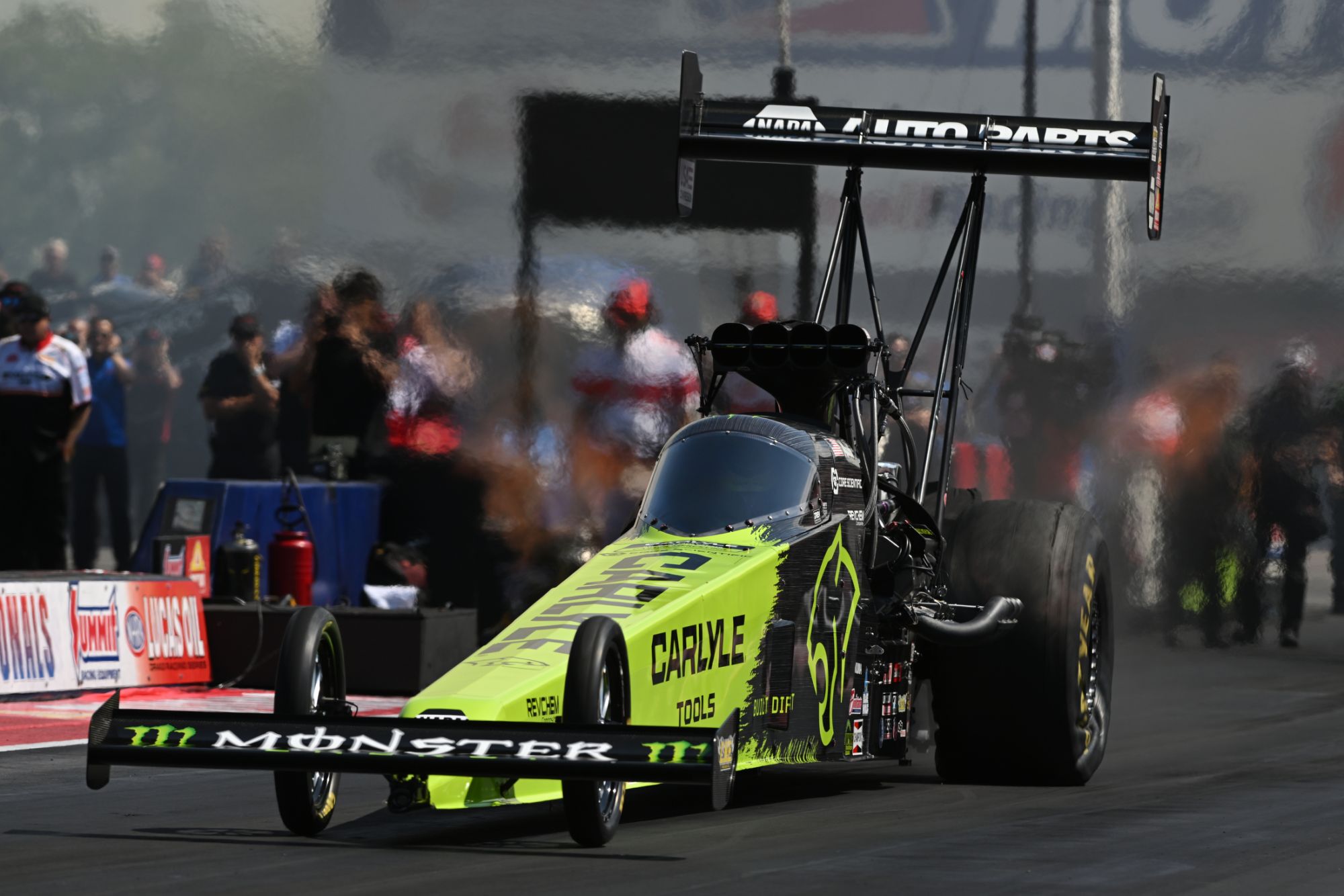 Maddi Gordon wins Top Fuel at the Summit Racing Equipment NHRA Nationals in Norwalk